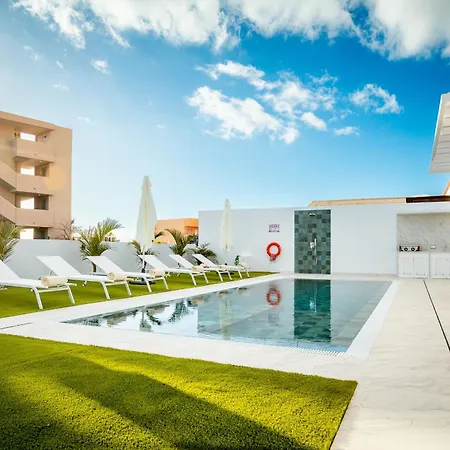 Michelle Private Oasis Heated Pool And Wifi 빌라 *